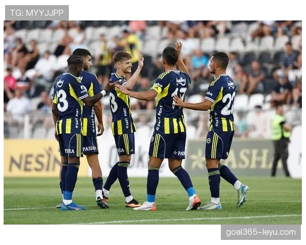 西亚决战烽火再燃,豪门对决谁能问鼎亚冠之巅? 西亚决战烽火再燃,豪门对决谁能问鼎亚冠之巅?