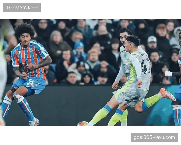 英超刀锋重返赛场，争冠格局再添变数