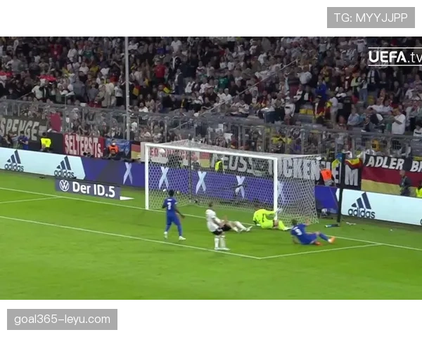 门神之争：奥布拉克与诺伊尔巅峰对决，谁主沉浮？