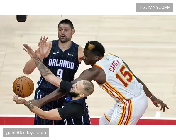 尼克·科里森挡拆效率提升明显，助球队内线得分爆发