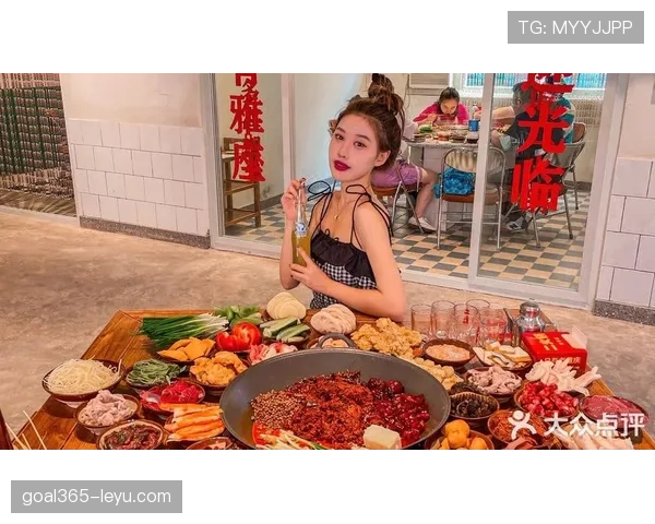 杨倩背着菜篮子挤地铁，金牌光环下居然也有烟火气